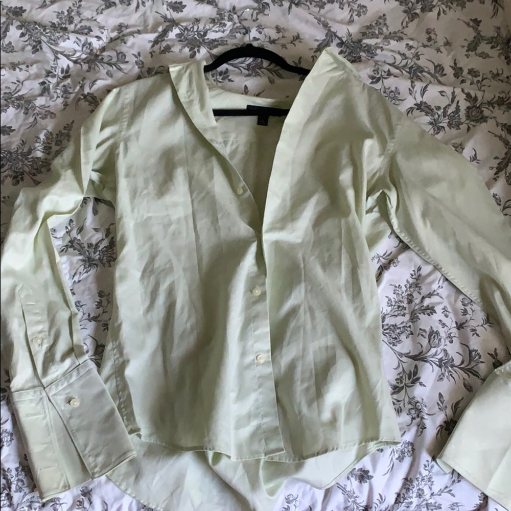 Banana Republic Fitted Button up Long Sleeve